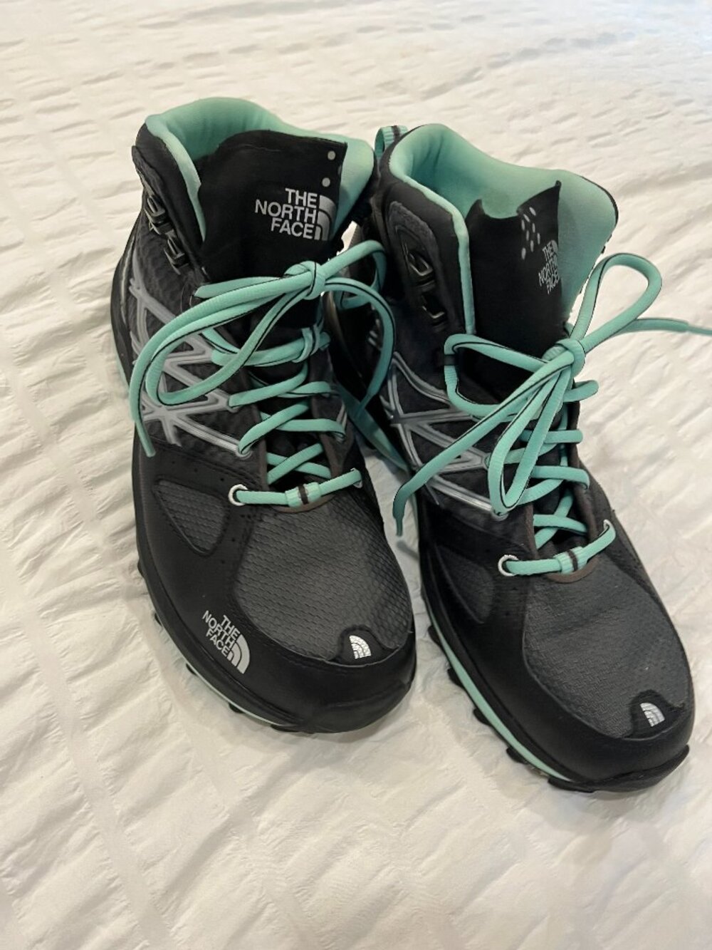 The North Face Ultra Fastpack II Mid GTX Hiking Boots Black Mint Women’s